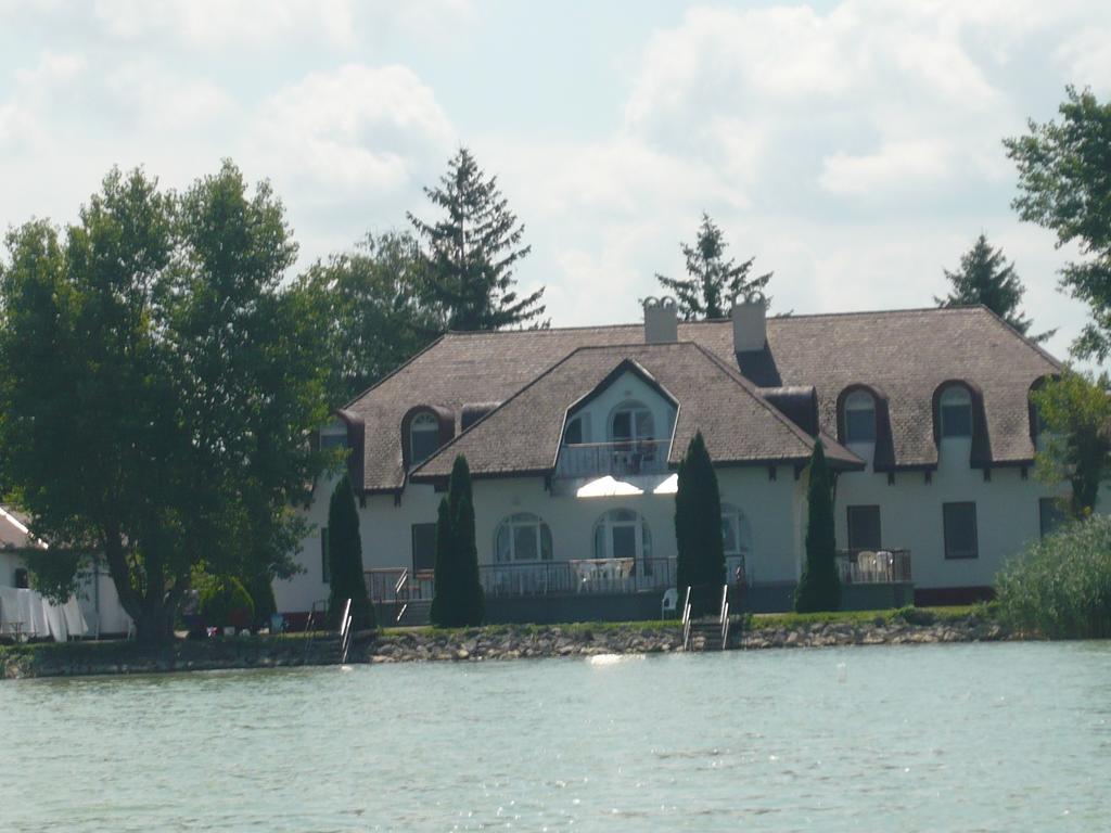Balatonboglár Aranyhid Hotel מראה חיצוני תמונה